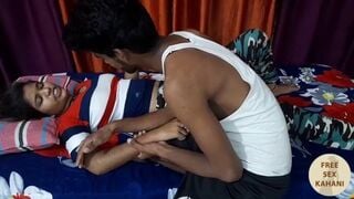 देसी गर्लफ्रेंड की चूत चुदाई