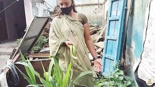 पड़ोसन भाभी को खंडहर में चोदा