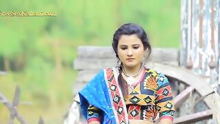 गाँव की खूबसूरत लड़की नंगी क्लिप
