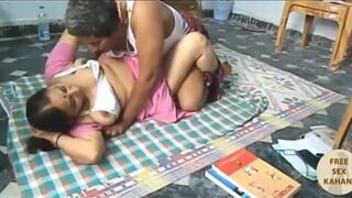 मियां बीवी की आपस में फटाफट चुदाई