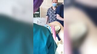 आदमी की गांड में पूरा डिल्डो