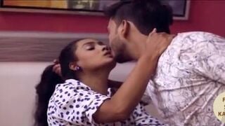 लॉकडाउन में पैसे देकर लड़की चोदी