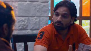 पति के सामने यार ने चूत में उंगली की