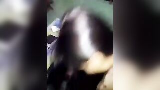 वासना से भरी जवान लड़की चचेरे भाई के साथ बिस्तर में
