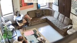 राजस्थान स्कूल में टीचर द्वारा लंड चूसने की वायरल वीडियो