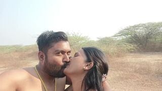 जंगल में खेल सेक्स का मजा