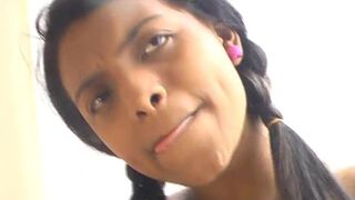 लेस्बियन का मजा लेती 2 टीन गर्ल्स