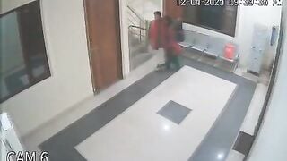 भाजपा जिलाध्यक्ष अमर किशोर स्कूल गर्ल के साथ अश्लील हरकत