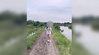 हिडन लस्ट वाली स्मृति जैन जंगल में बैठी पेशाब कर रही