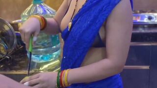 रसोई में पति पत्नी की मस्ती भरी चुदाई