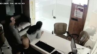 बॉस और सेक्रेटरी का MMS वीडियो