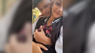 स्वीट गर्ल बॉयफ्रेंड के साथ बूब्ज़ प्ले