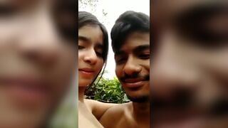 टीन गर्ल बॉयफ्रेंड के साथ नंगी मस्ती