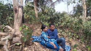 शादी के बाद मायके में यार के साथ जंगल में